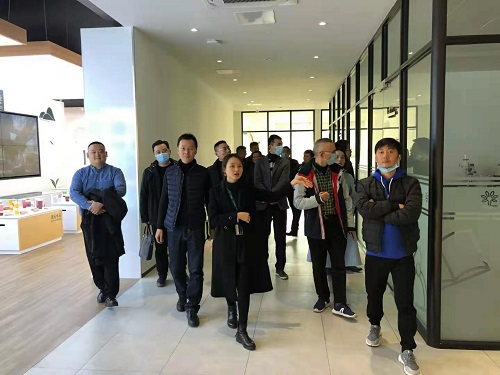 日皮视频免费看软件游学成长