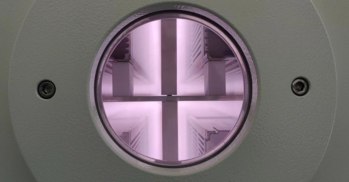 真空日皮视频APP在线看黄机