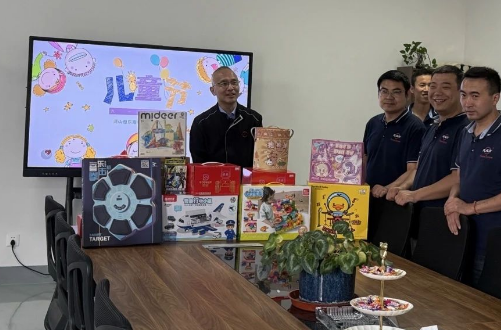 宝贝，希望你永远童心童趣童梦，儿童节快乐！