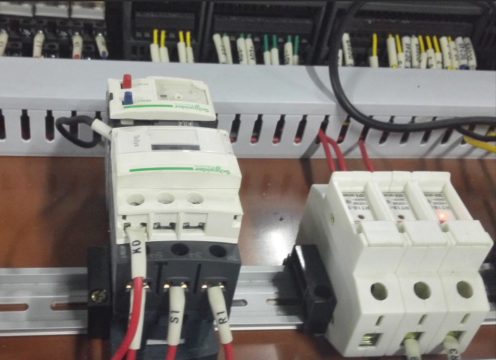 真空日皮视频APP在线看黄机相序保护继电器-日皮视频免费看软件日皮视频APP在线看黄机