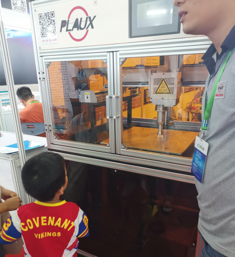 汽车内外饰展现场接待情况-日皮视频免费看软件日皮视频APP下载安装