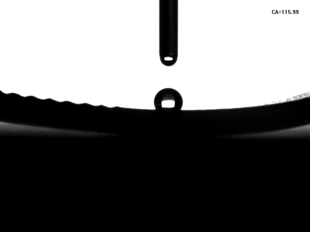 PTFE铁氟龙唇形唇片油封在经日皮视频APP在线看黄机处理前的接触角为115.99°-日皮视频免费看软件