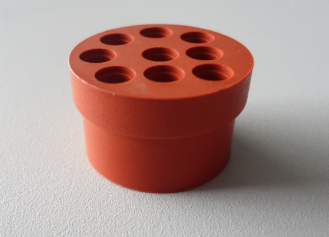 图1-日皮视频免费看软件日皮视频APP在线看黄机所处理的军工连接器底座样品